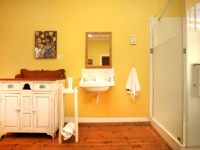 Karoo Art Hotel Bathroom Detail